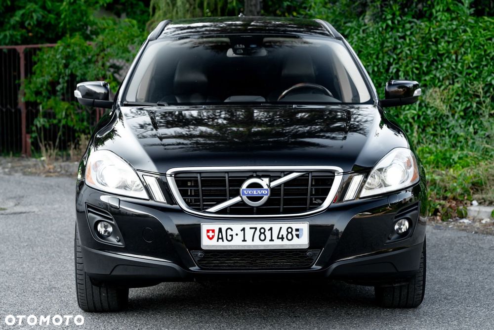 Volvo XC 60 T6 AWD Momentum - 4