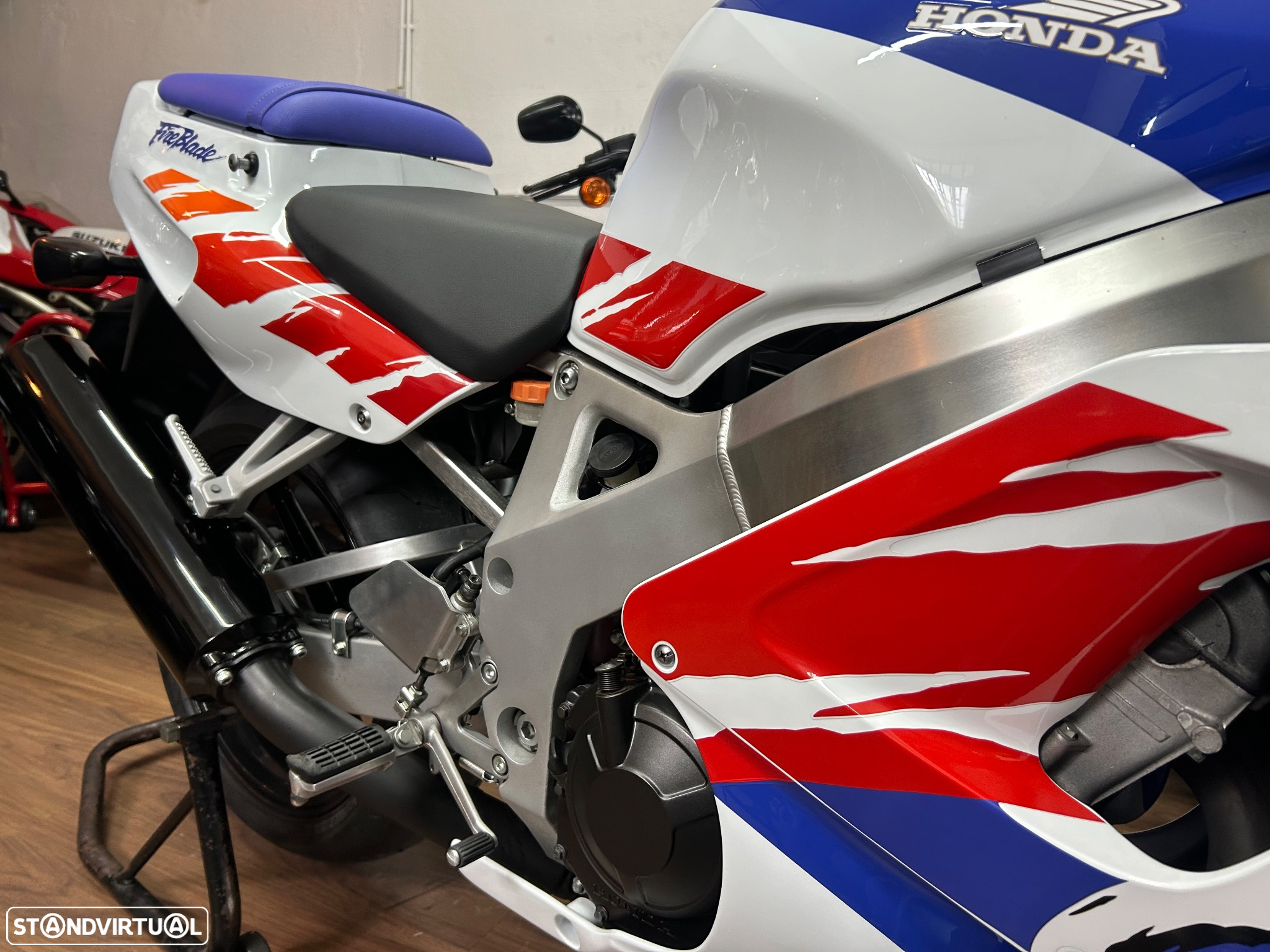 Honda CBR 900 RR Sc28 - 27