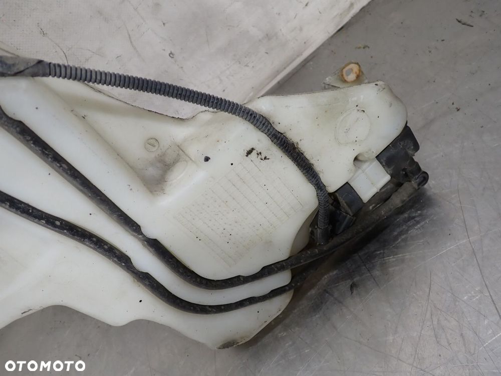 ZBIORNICZEK SPRYSKIWACZY FORD FOCUS MK2 LIFT 1.6 4M51-13K163-AG - 2