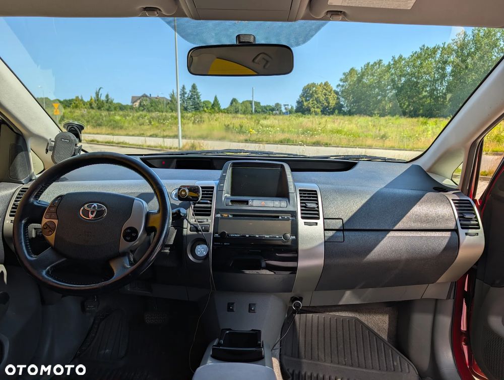 Toyota Prius 1.5 VVT-i Sol - 21