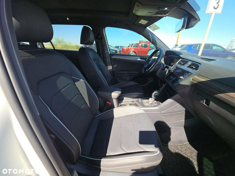 Volkswagen Tiguan - 8