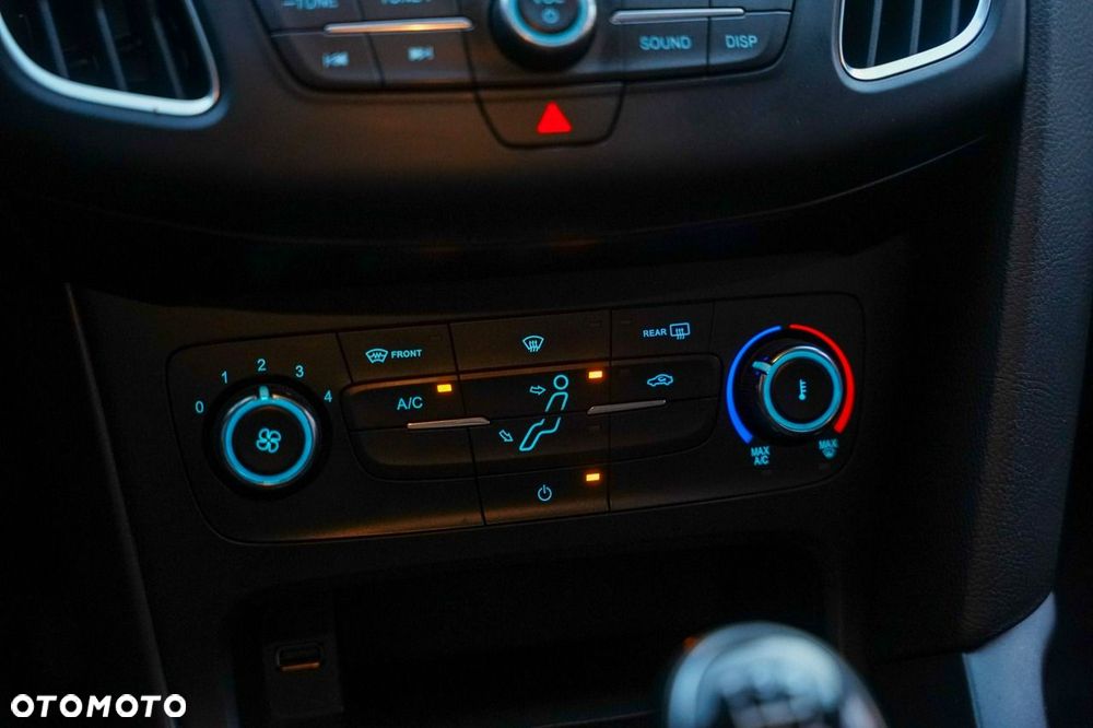 Ford Focus 1.6 Trend - 22
