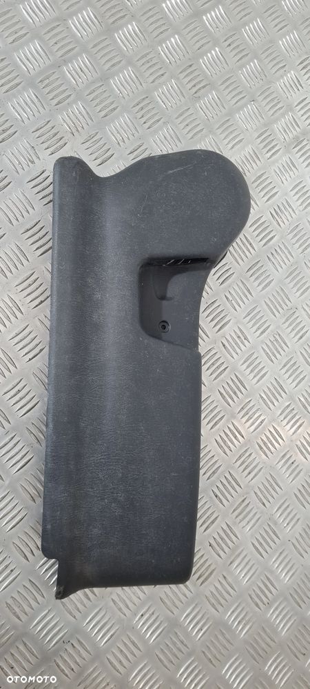 Suzuki Jimny Osłona Fotela Prawy Przód - 1