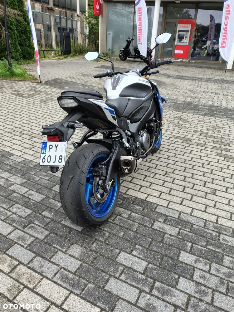 Suzuki GSX 1000 - 4