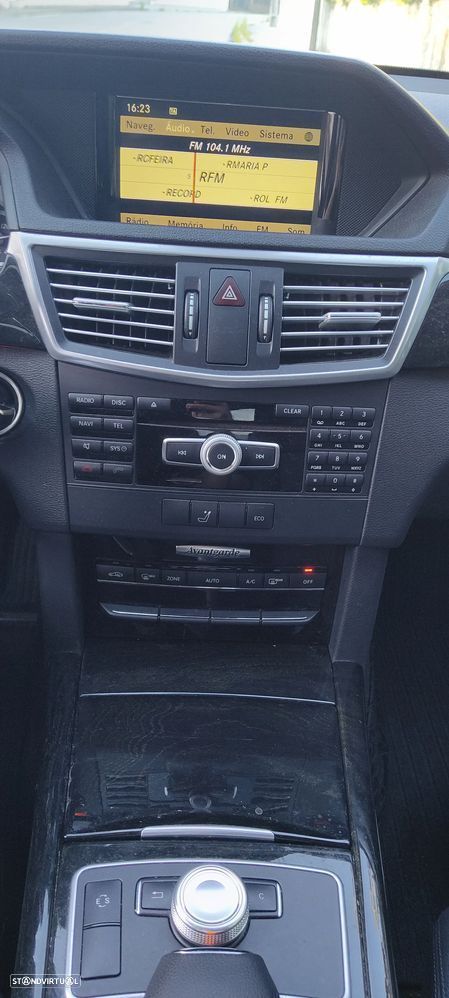 Mercedes-Benz E 220 BlueTEC Avantgarde Auto. - 7