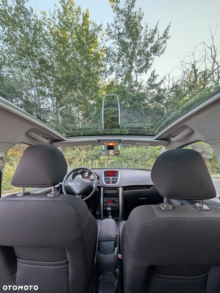 Peugeot 207 1.6 HDi - 18