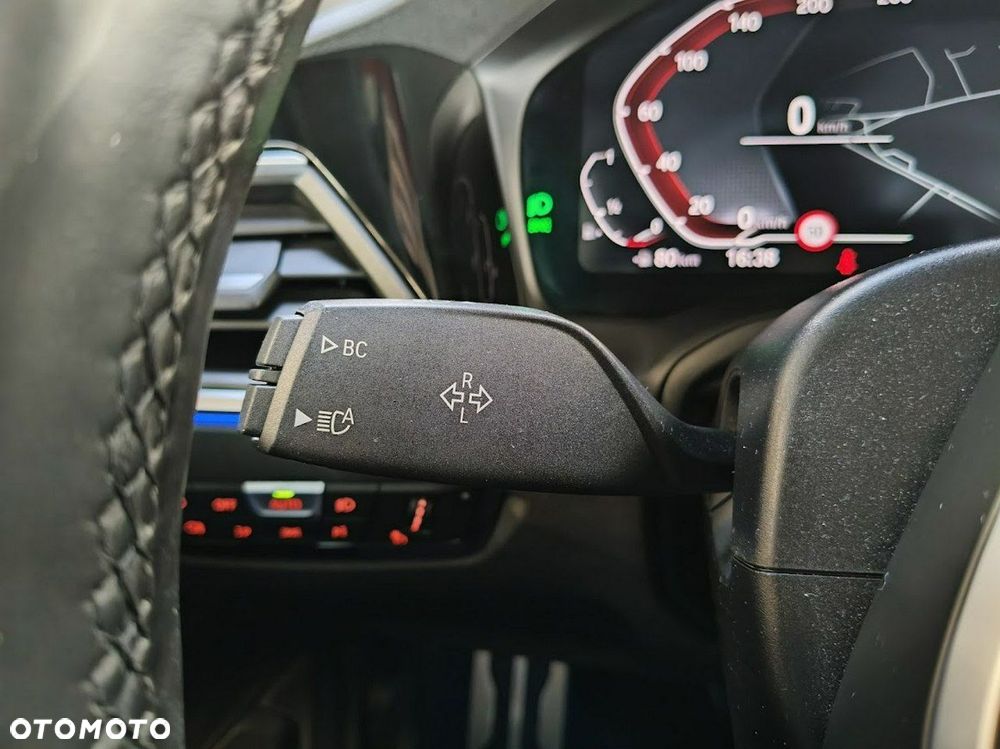 BMW Seria 3 320i M Sport - 24