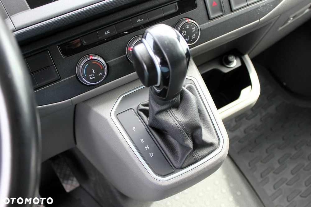 Volkswagen Transporter - 17