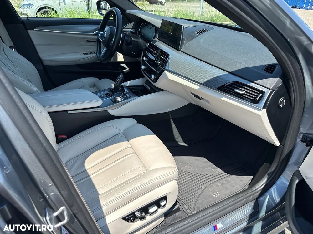 BMW Seria 5 540i xDrive AT - 15