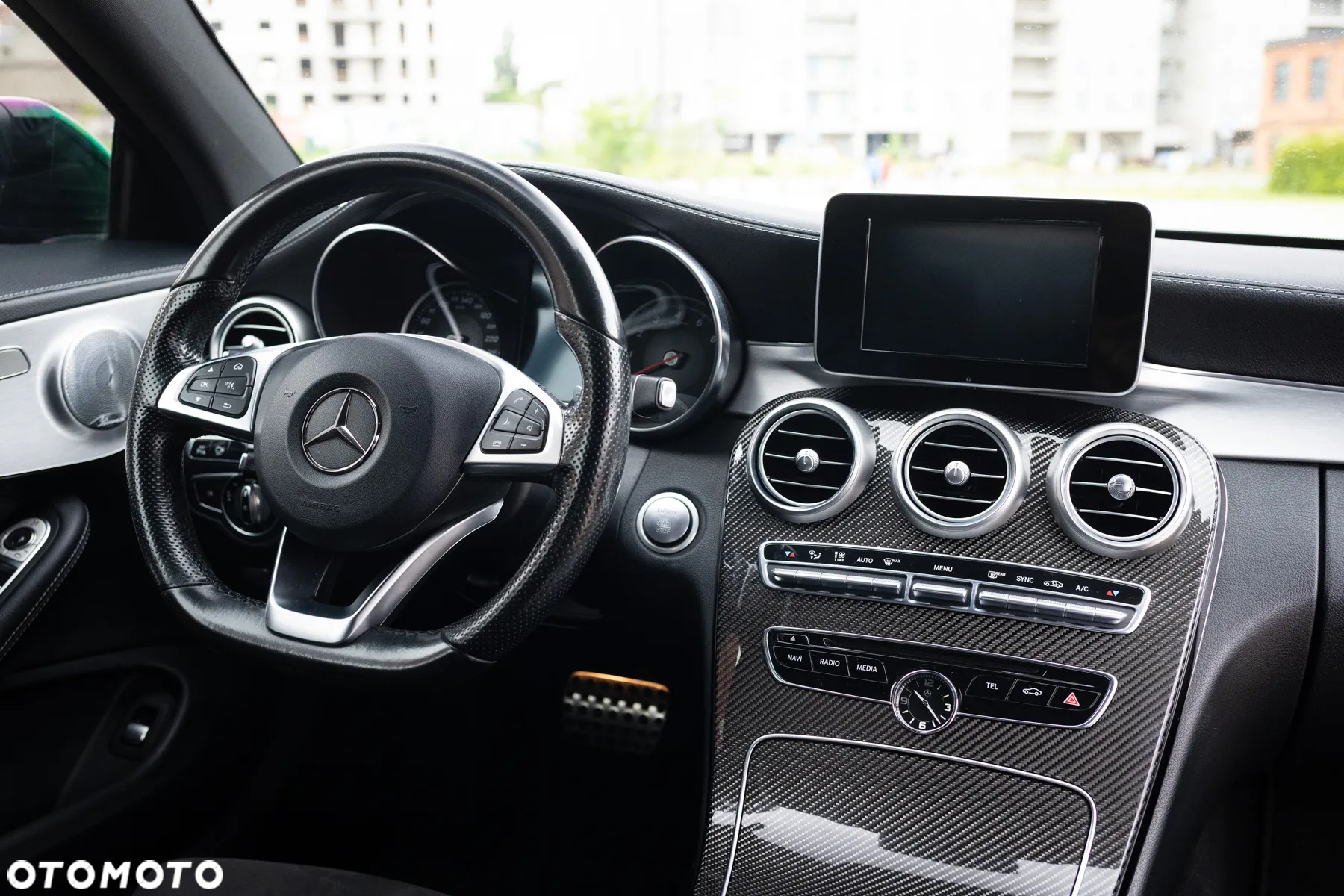 Mercedes-Benz Klasa C 200 4-Matic 9G-TRONIC - 17