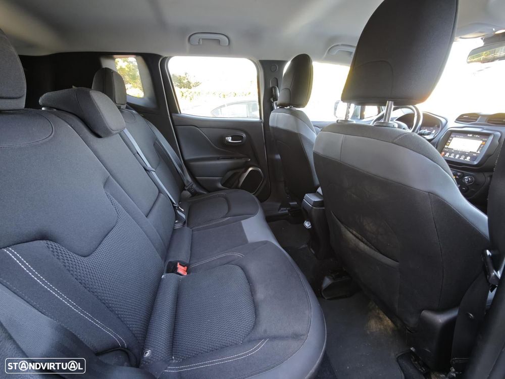 Jeep Renegade 1.6 MJD Limited - 33