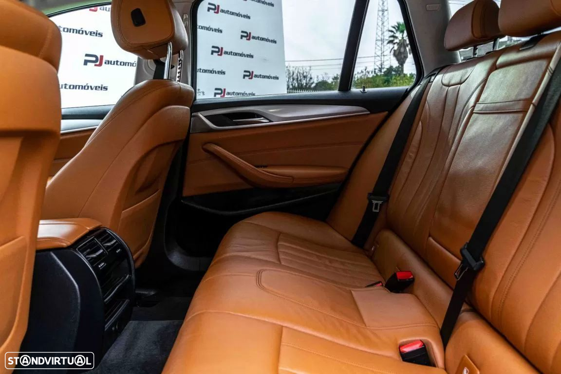 BMW 520 d Touring Luxury Line - 14
