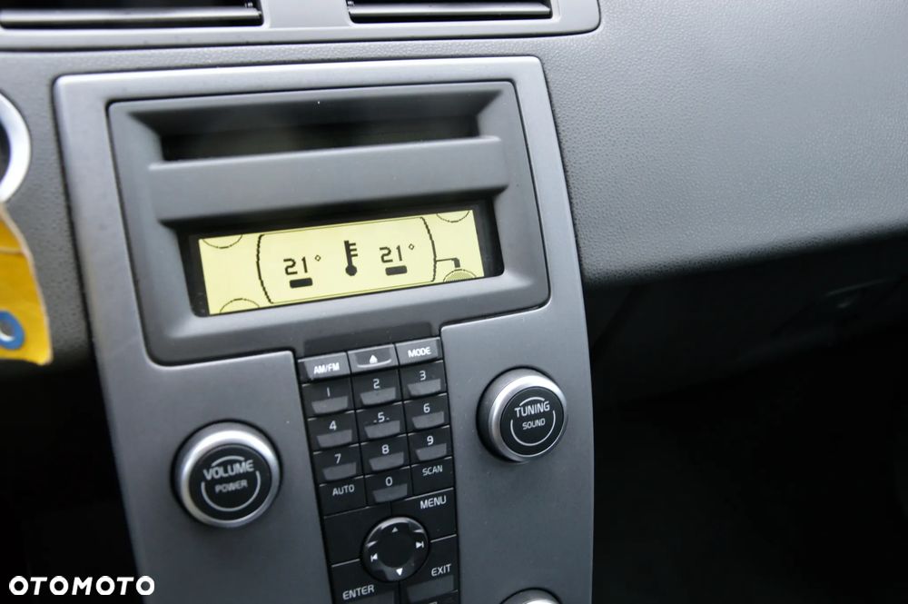 Volvo V50 D2 Momentum - 36