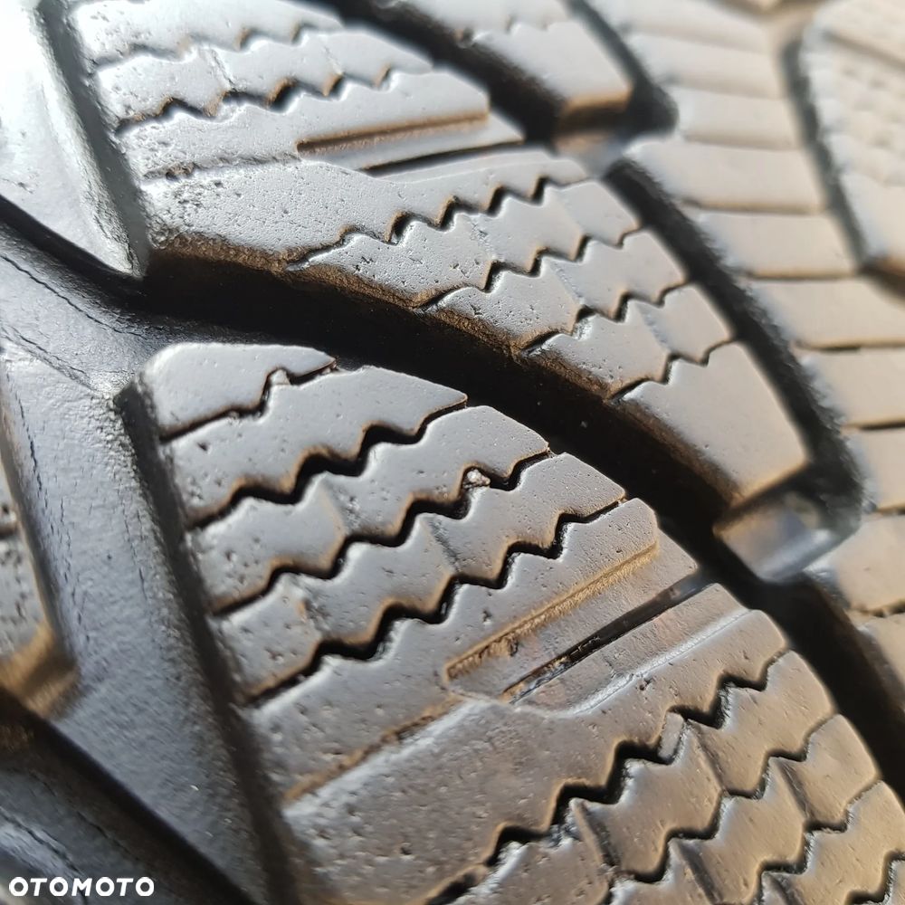 4x 225/60R17 Bridgestone Blizzak LM80 Evo Komplet opon zimowych - 2