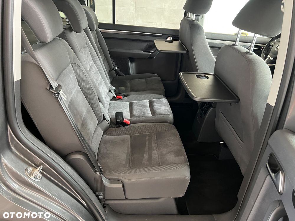 Volkswagen Touran 2.0 TDI DPF Comfortline DSG - 22