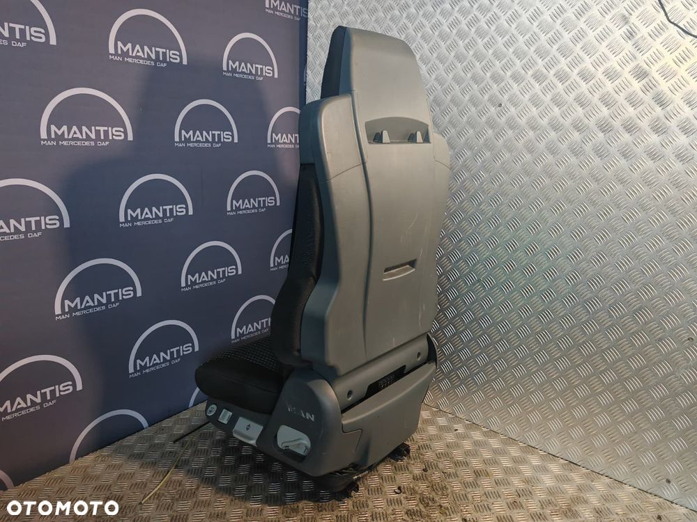 FOTEL SIEDZENIE LEWY KIEROWCY MAN TGX TGS TGA TGL TGM EURO 5 EURO 6 - 10