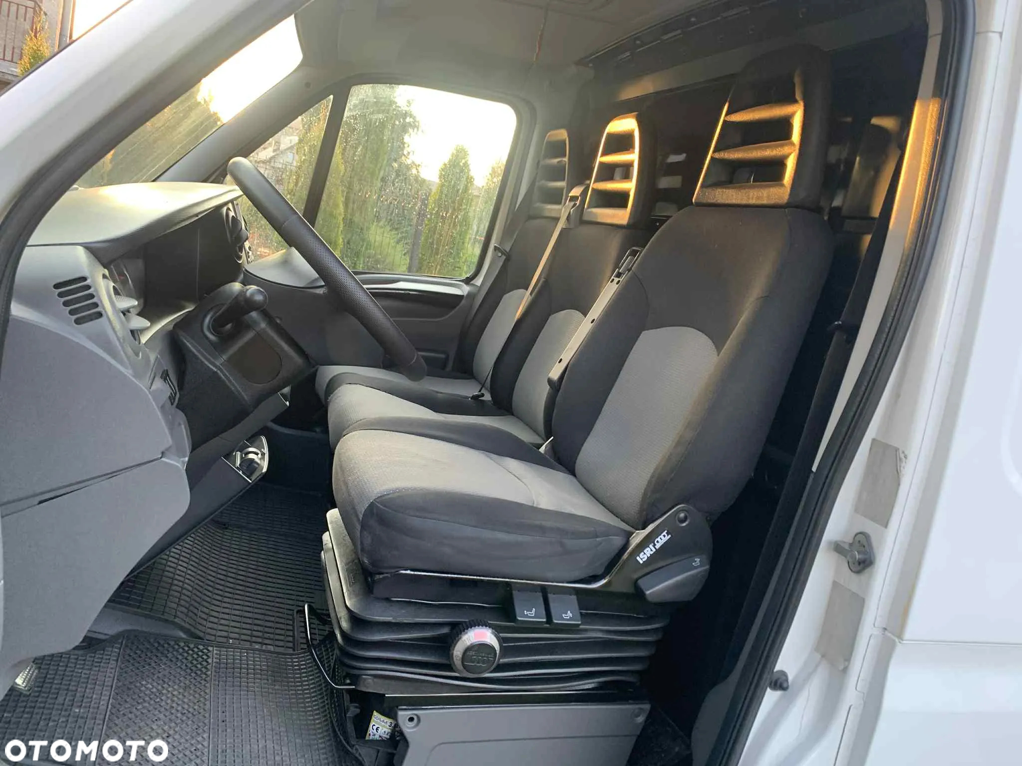 Iveco Daily 35C15 L3H3 - 27