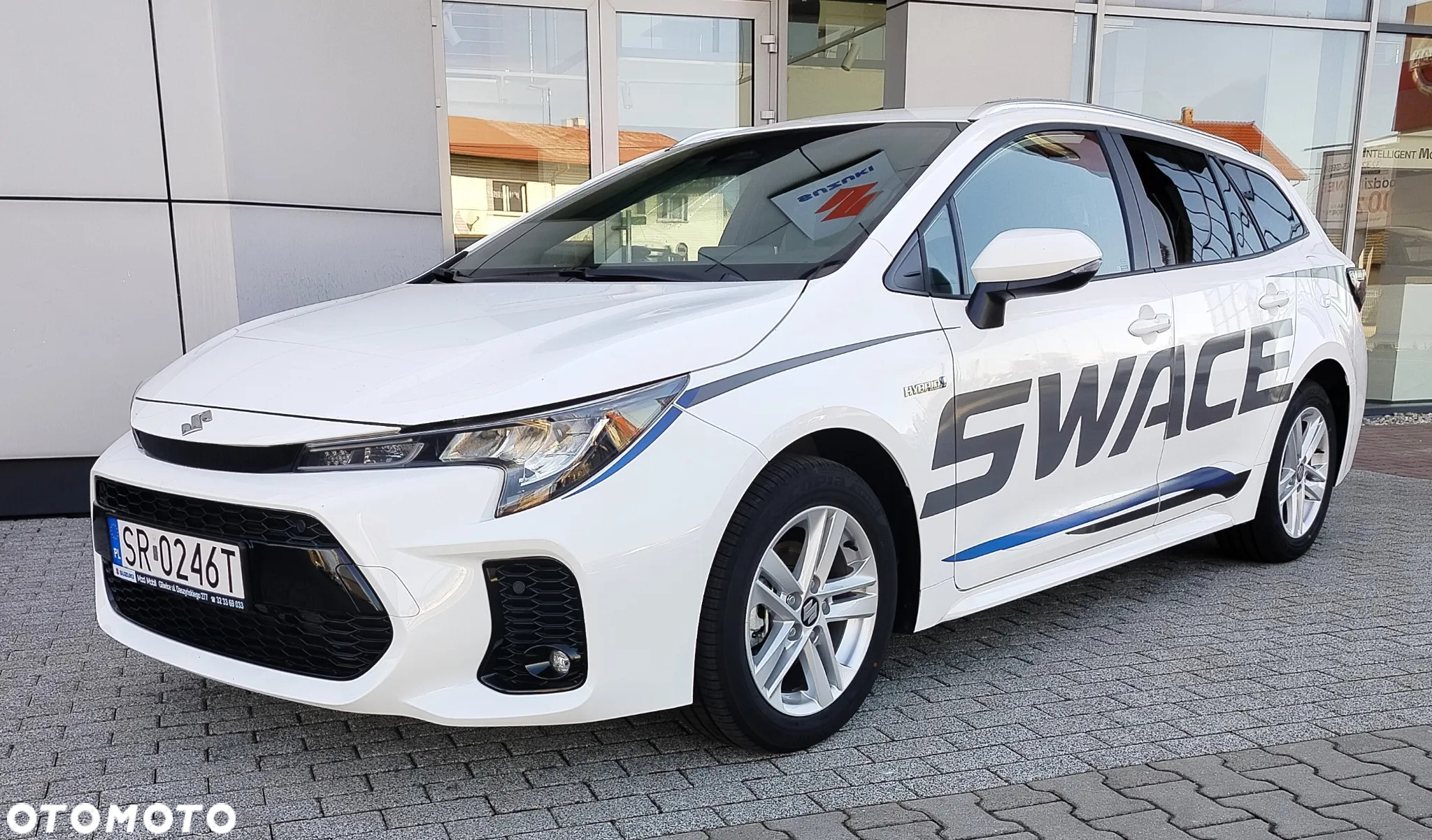 Suzuki Swace 1.8 Hybrid Premium Plus CVT - 2
