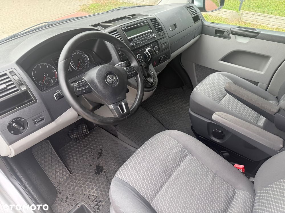 Volkswagen Transporter - 11