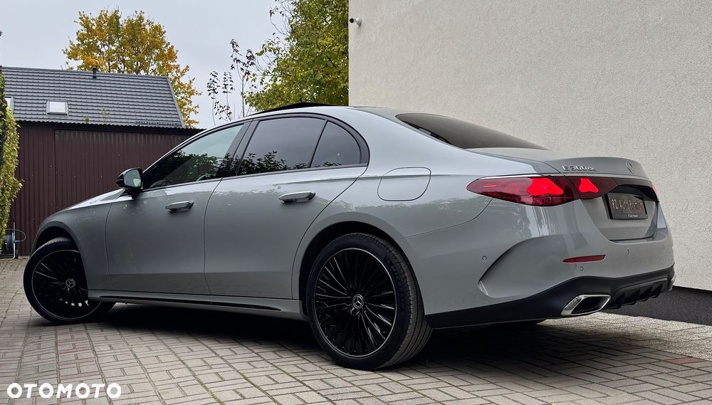Mercedes-Benz E-Class 2025 photo 4
