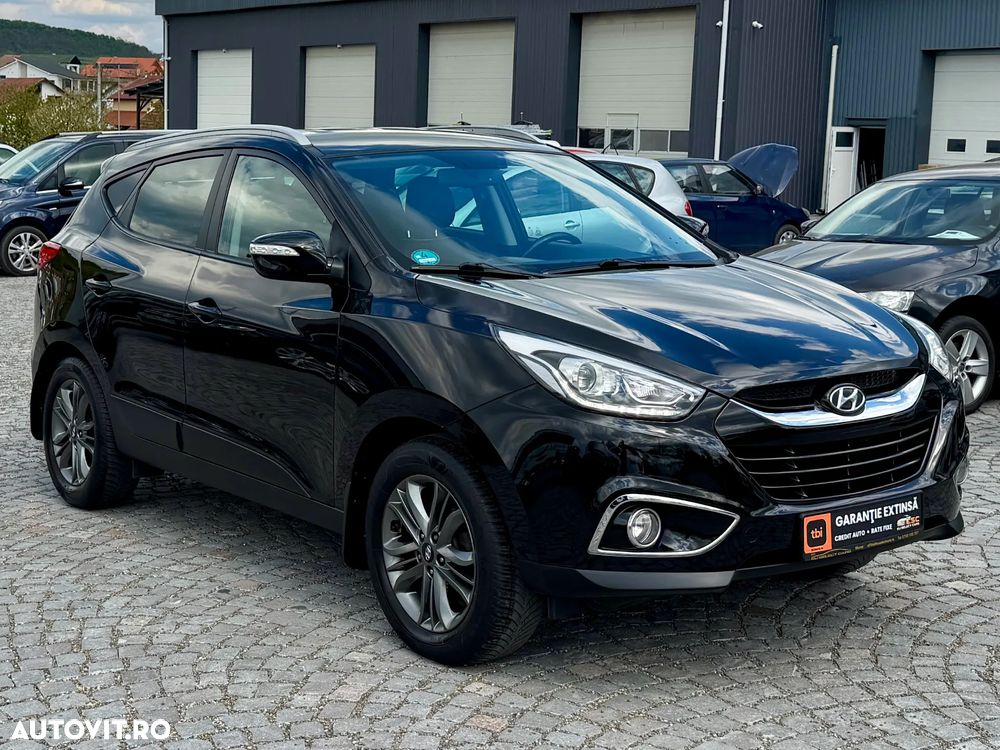 Hyundai ix35 2.0 CRDI 4WD Automatik Fifa World Cup Gold Edition - 2
