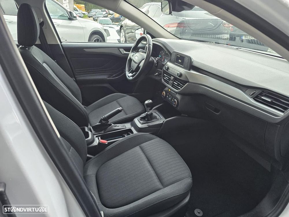 Ford Focus SW 1.5 TDCi EcoBlue Business - 15