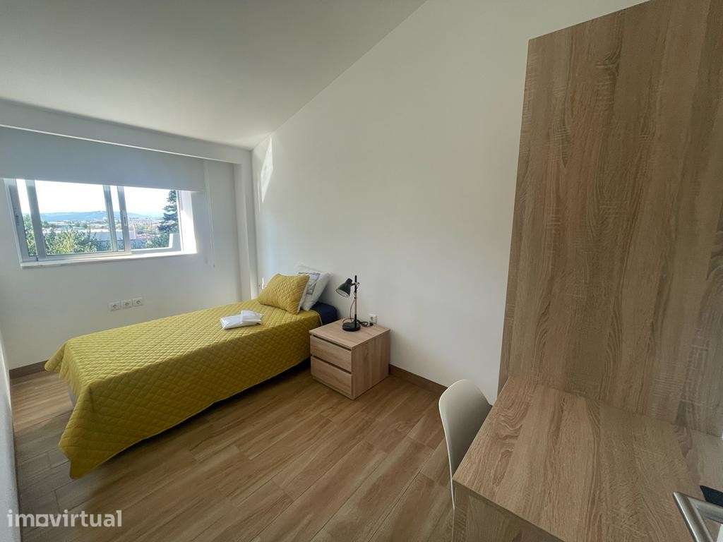 Quarto Mobilado em Apartamento no Centro de Guimarães - Grande imagem: 5/15