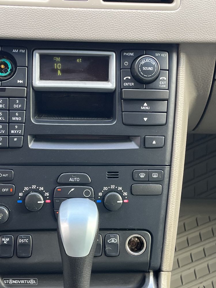 Volvo XC 90 2.4 D5 7L Nivel 2 Auto. - 30