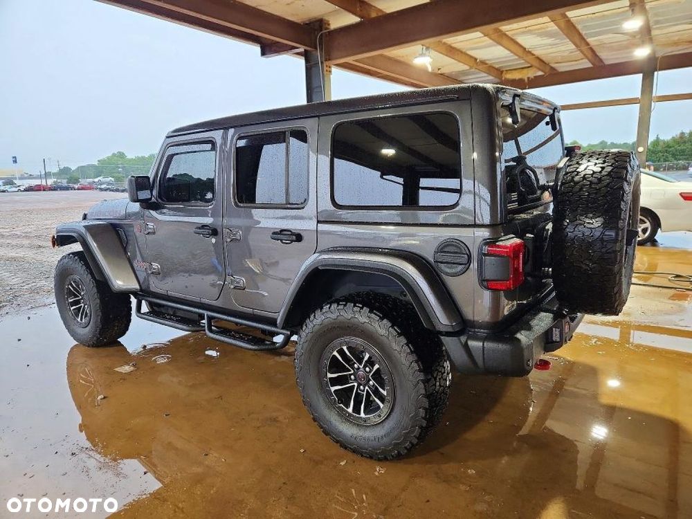 Jeep Wrangler - 2