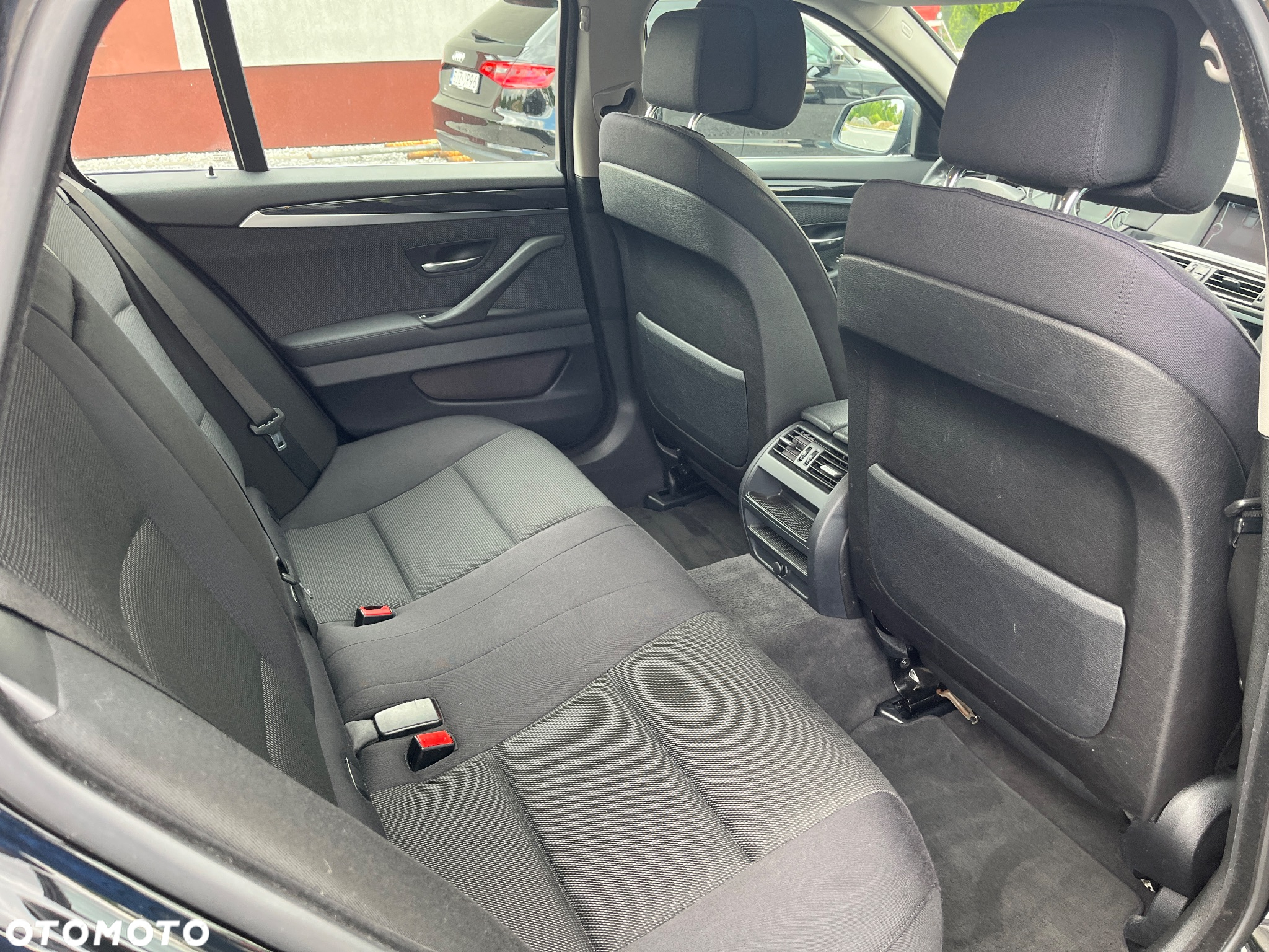 BMW Seria 5 525d xDrive Touring - 19
