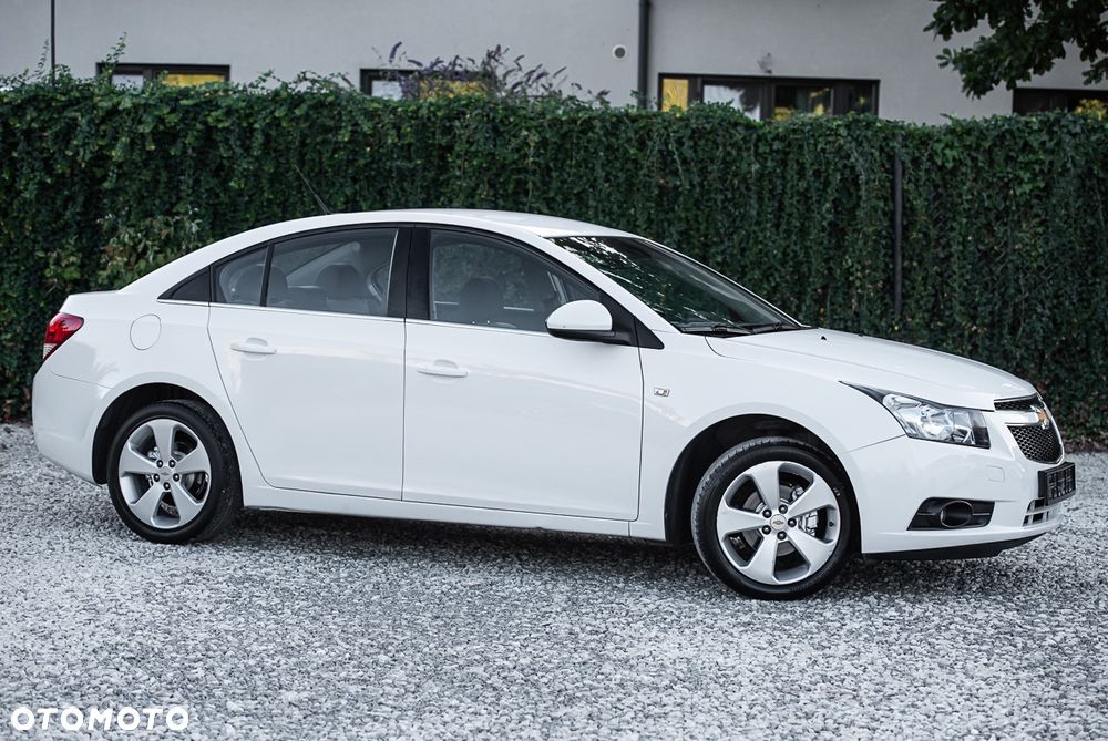 Chevrolet Cruze 1.8 LS - 6