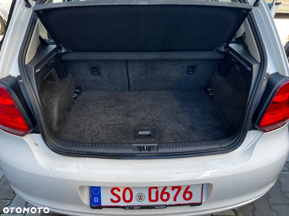 Volkswagen Polo 1.2 Comfortline - 26