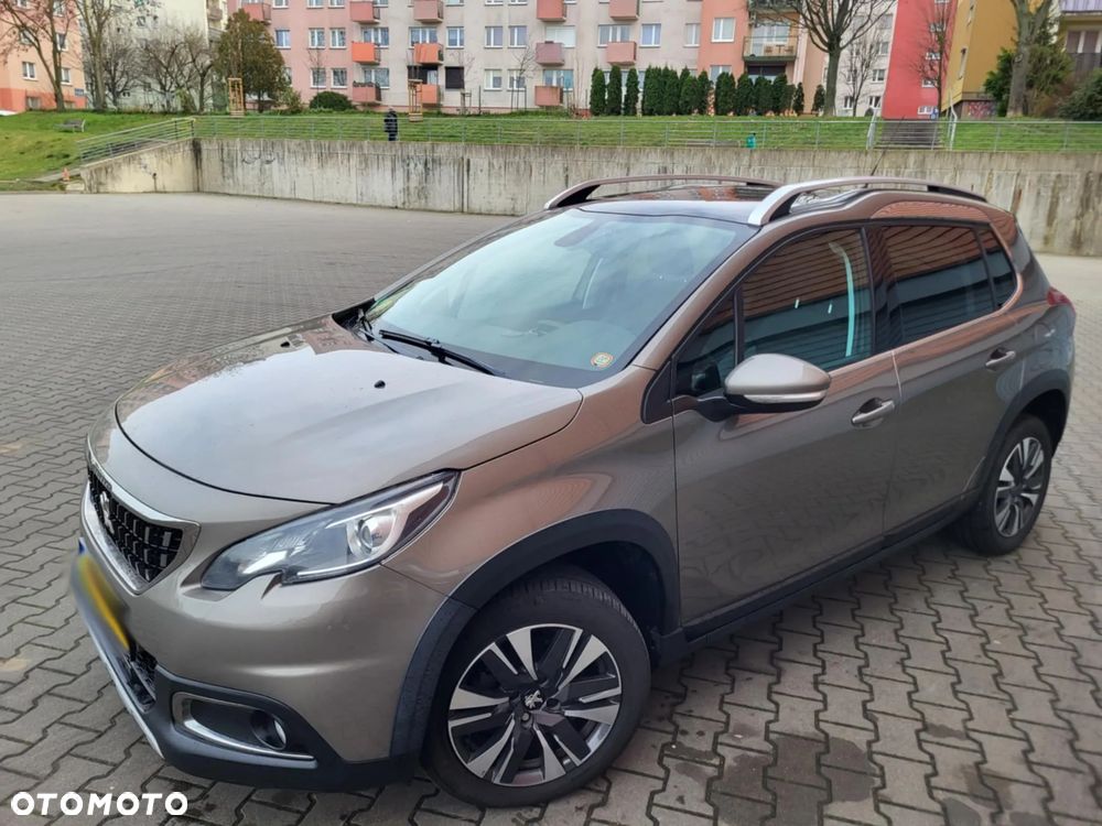 Peugeot 2008 BlueHDi 100 STOP & START Allure - 17