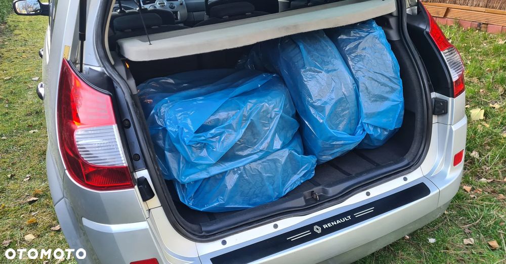 Renault Scenic 2.0 16V Emotion Plus - 15