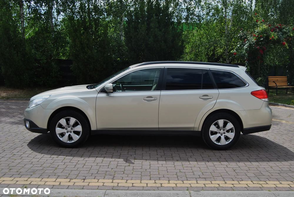 Subaru Legacy 2.0D Exclusive - 17