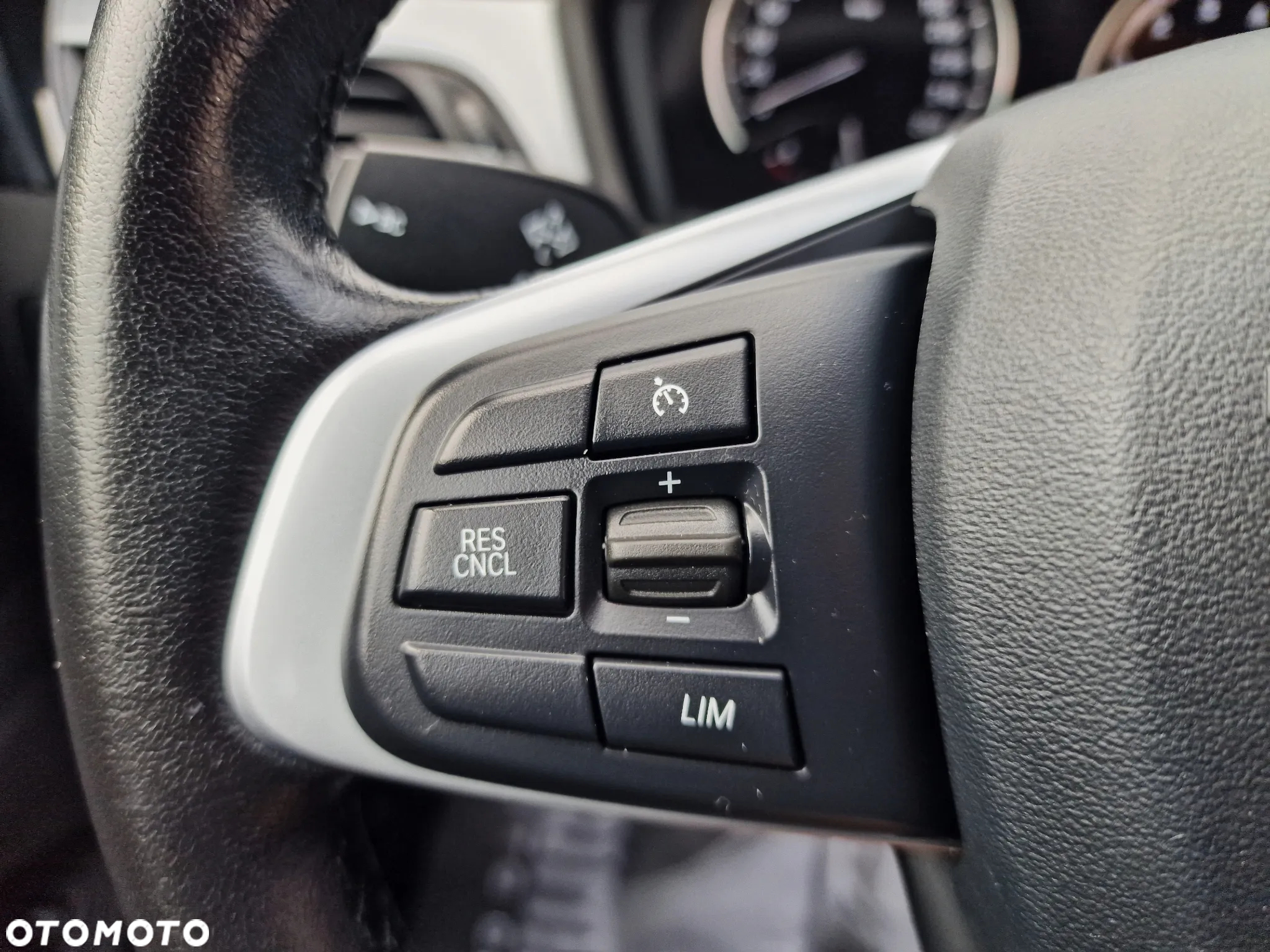 BMW X1 sDrive20i - 30