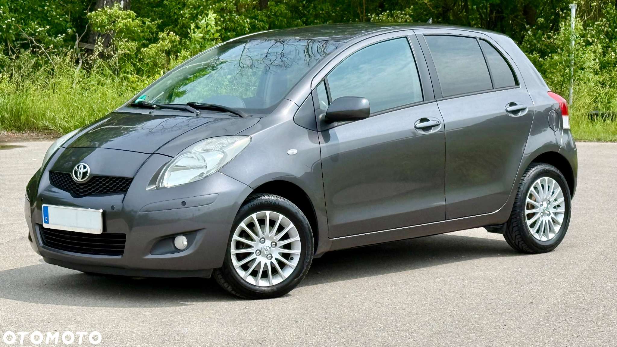 Toyota Yaris - 4