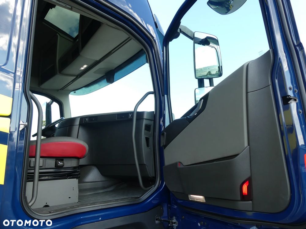 Volvo FH4 460 / EURO 6 / AUTOMAT / PEŁNY ADR / KLIMATYZACJA POSTOJOWA / - 25