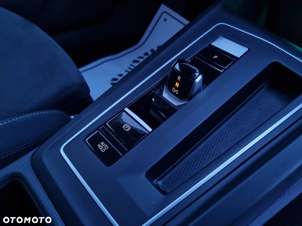 Volkswagen Golf Variant ver-variant-2-0-tdi-bluemotion-technology-dsg-comfortline - 13