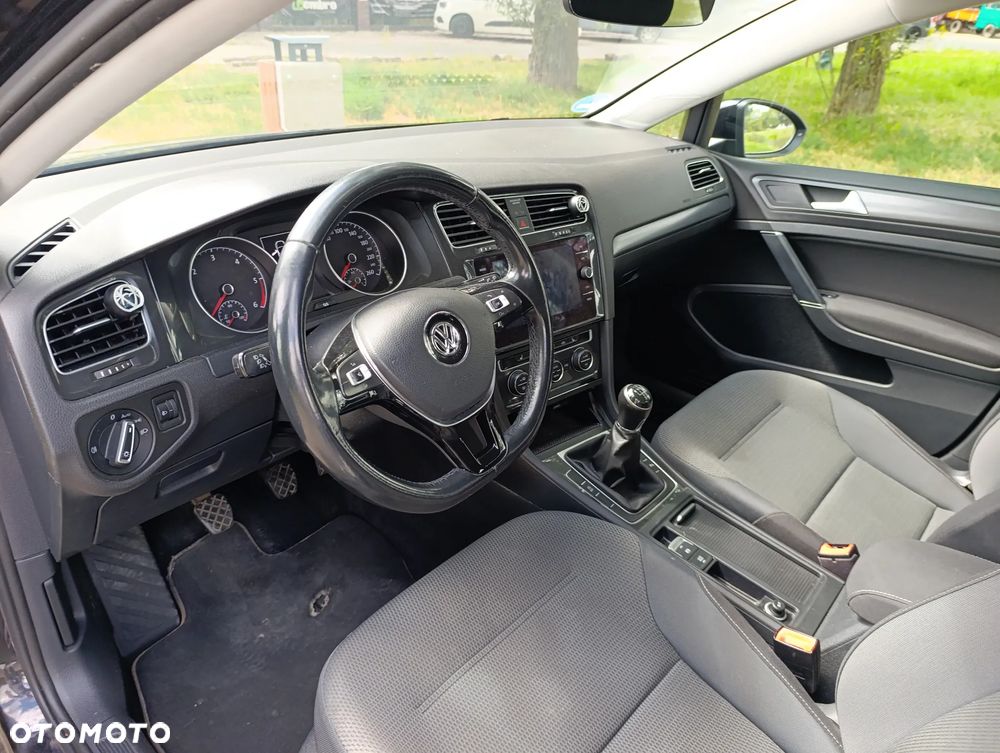 Volkswagen Golf VII 1.6 TDI BMT Comfortline - 10