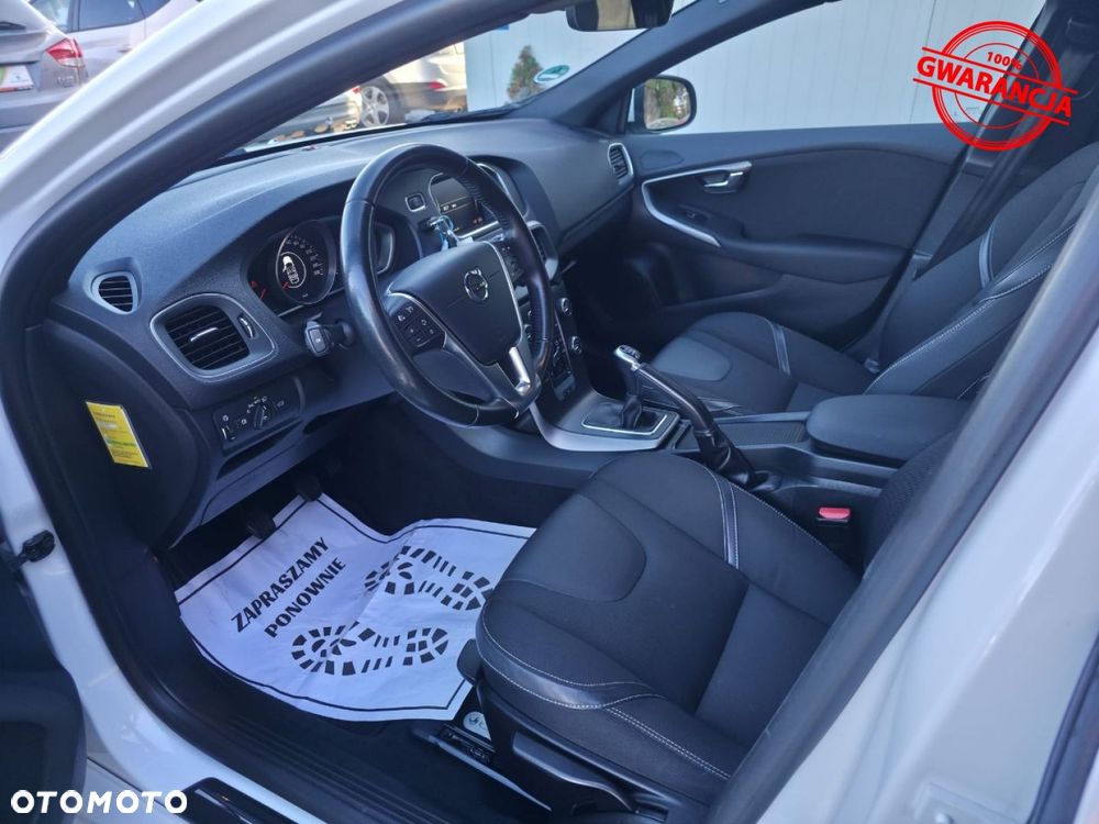 Volvo V40 T2 Inscription - 18