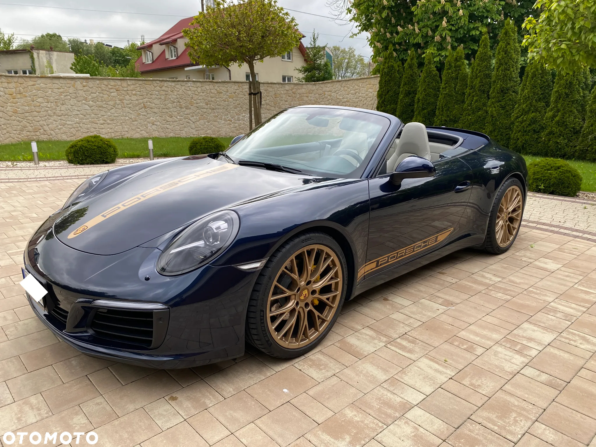 Porsche 911 Carrera PDK Cabrio - 2