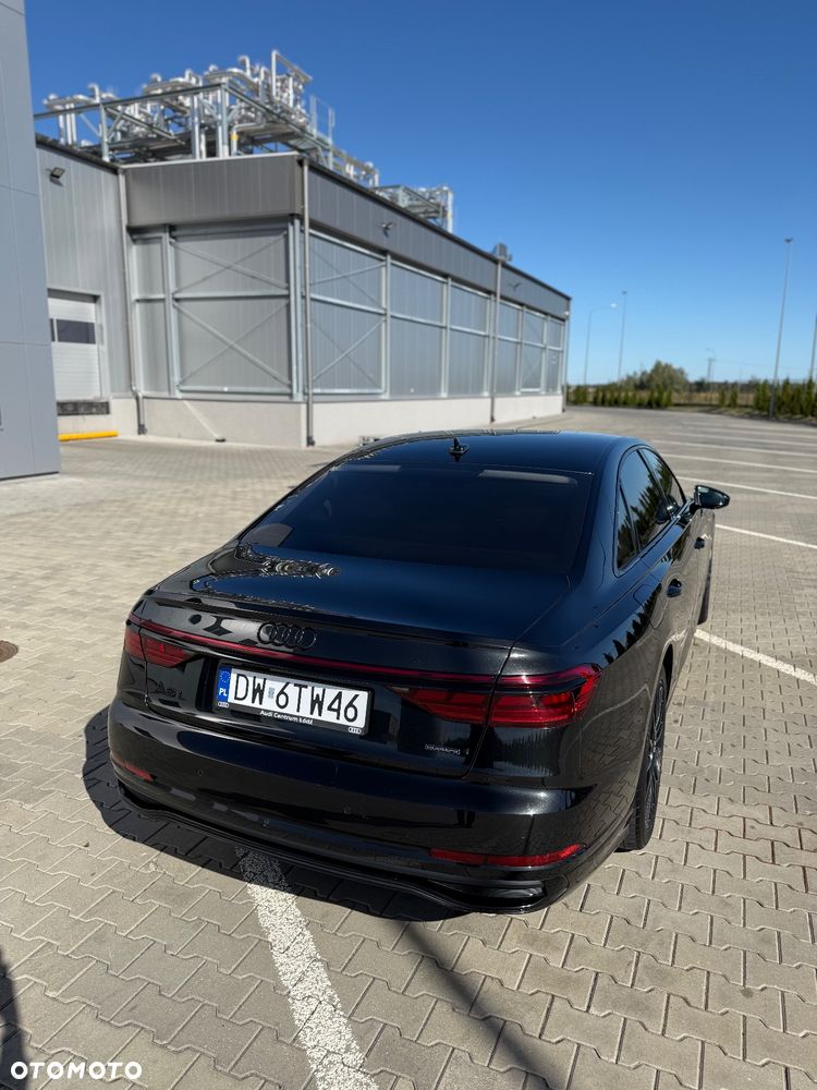 Audi A8 - 6