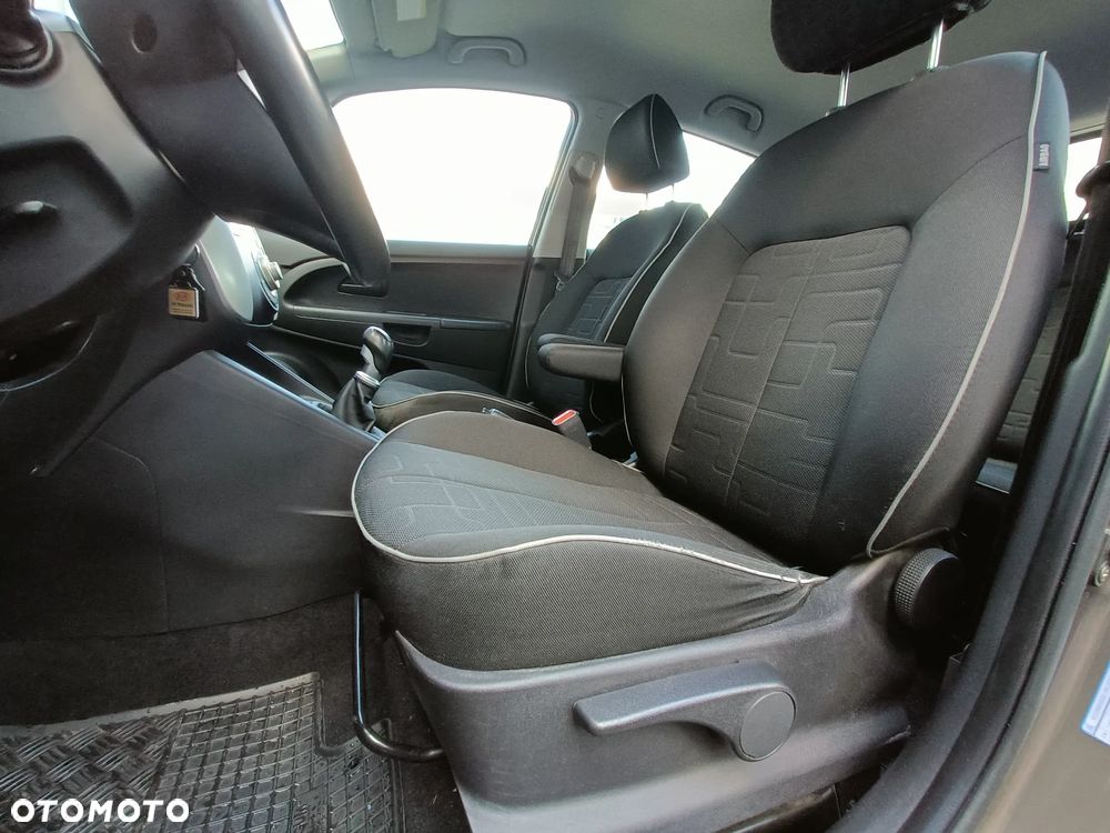 Kia Venga - 9