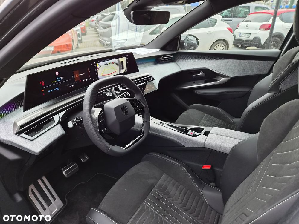 Peugeot 5008 - 8
