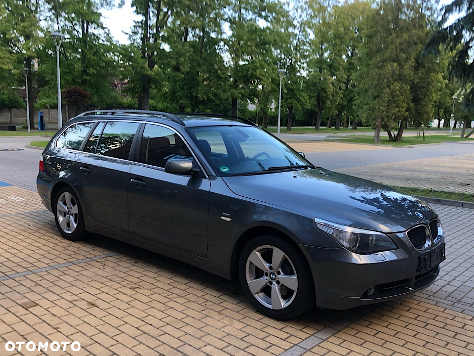 BMW Seria 5 525xi - 26