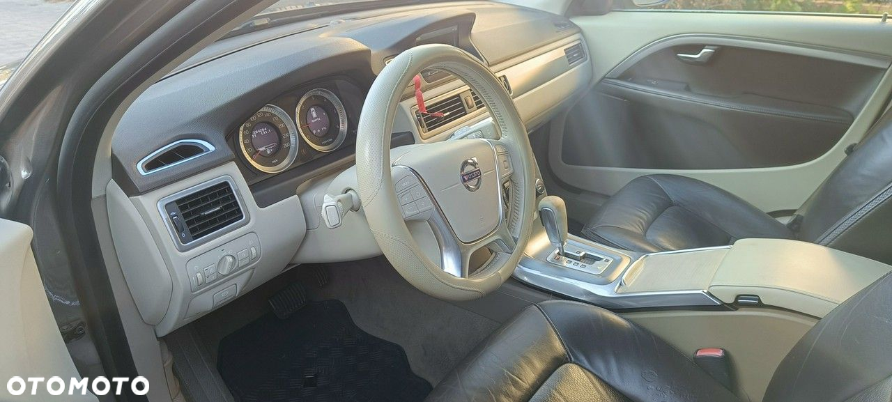Volvo XC 70 D5 AWD Dynamic Momentum - 15