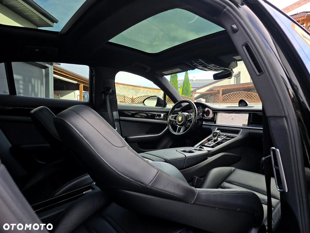 Porsche Panamera - 8