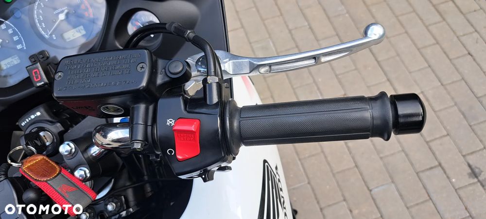 Honda CBF - 10
