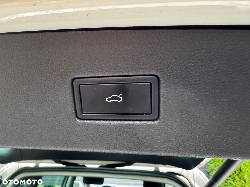 Volkswagen Tiguan - 24